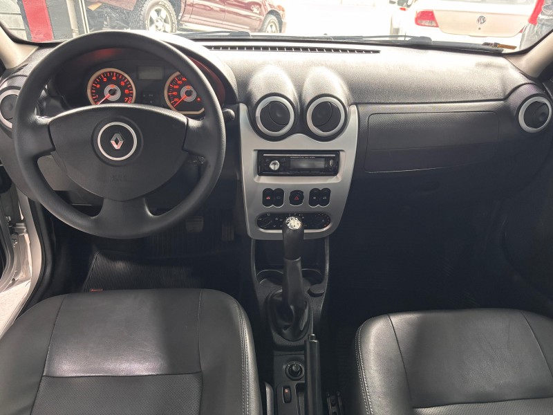 SANDERO 1.6 STEPWAY 16V FLEX 4P MANUAL - 2011 - CAXIAS DO SUL