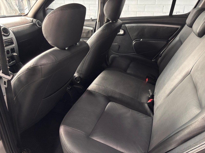 SANDERO 1.6 STEPWAY 16V FLEX 4P MANUAL - 2011 - CAXIAS DO SUL