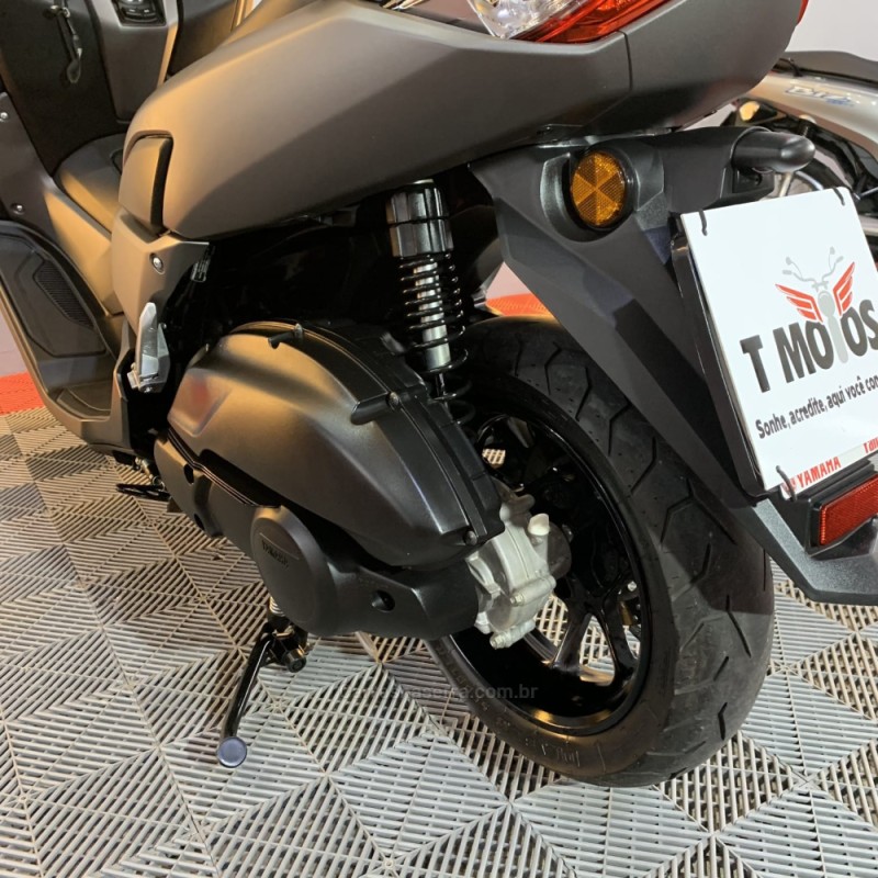 NMAX 160 ABS  - 2023 - PORTãO