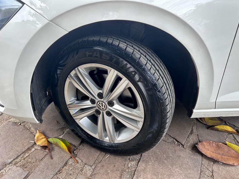 POLO 1.0 TSI COMFORTLINE 12V FLEX 4P AUTOMÁTICO - 2019 - TRêS COROAS