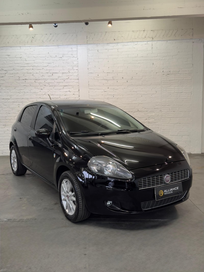 PUNTO 1.4 ATTRACTIVE ITALIA 8V FLEX 4P MANUAL - 2012 - CAXIAS DO SUL