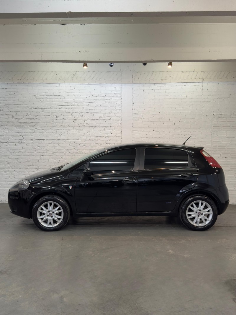PUNTO 1.4 ATTRACTIVE ITALIA 8V FLEX 4P MANUAL - 2012 - CAXIAS DO SUL