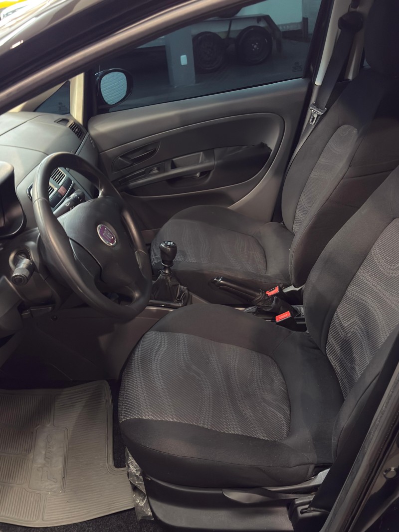 PUNTO 1.4 ATTRACTIVE ITALIA 8V FLEX 4P MANUAL - 2012 - CAXIAS DO SUL