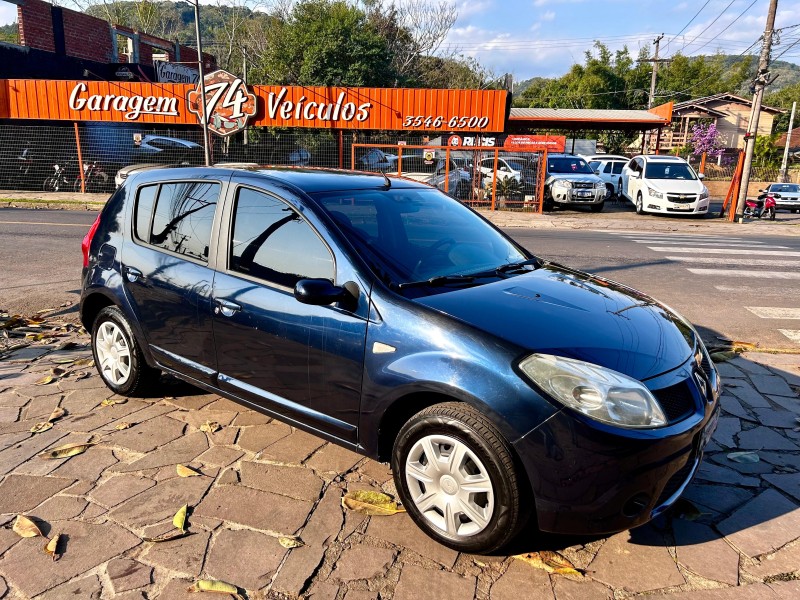 SANDERO 1.0 EXPRESSION 16V FLEX 4P MANUAL - 2008 - TRêS COROAS