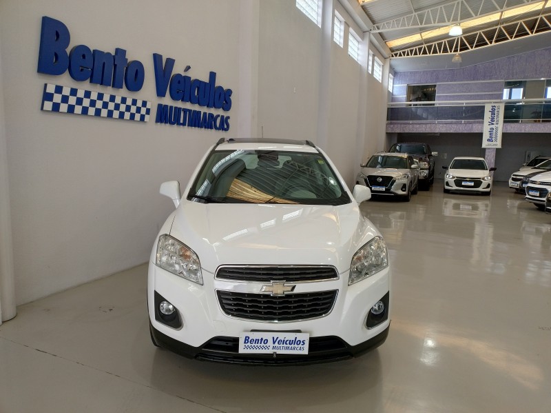 tracker 1.8 mpfi ltz 4x2 16v flex 4p automatico 2014 bento goncalves
