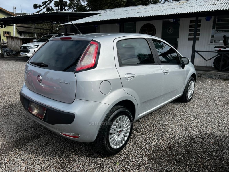 PUNTO 1.4 ATTRACTIVE 8V FLEX 4P MANUAL - 2015 - CANELA