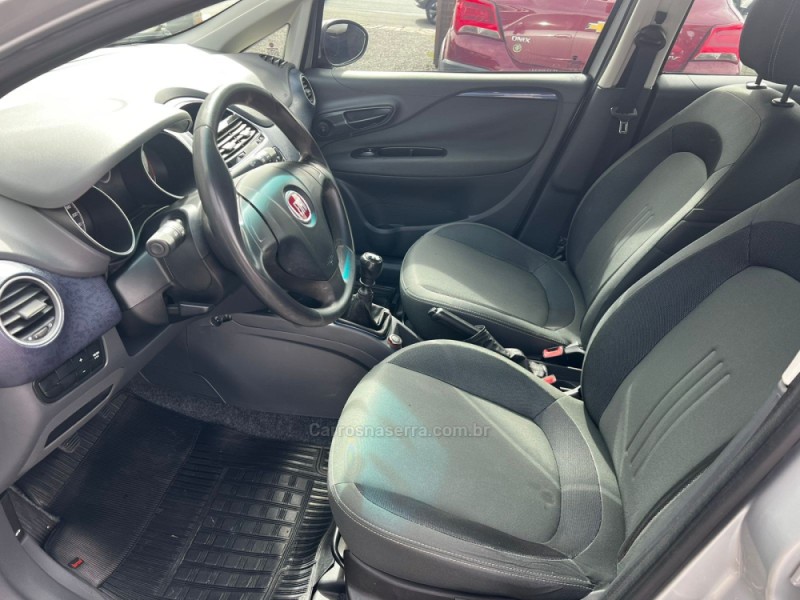 PUNTO 1.4 ATTRACTIVE 8V FLEX 4P MANUAL - 2015 - CANELA