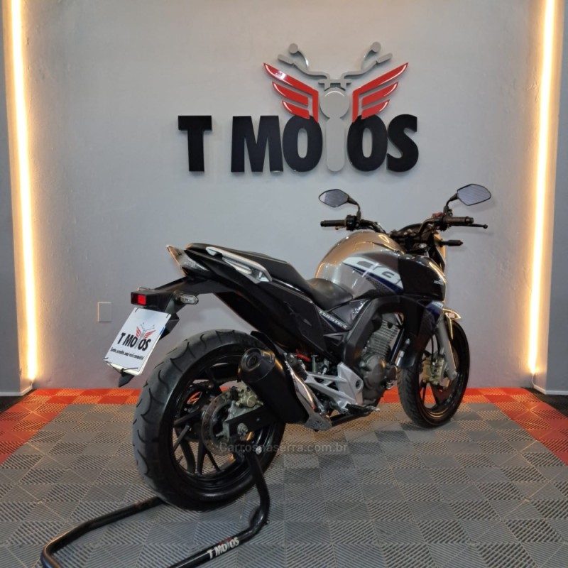 CB 250F TWISTER CBS - 2020 - PORTãO