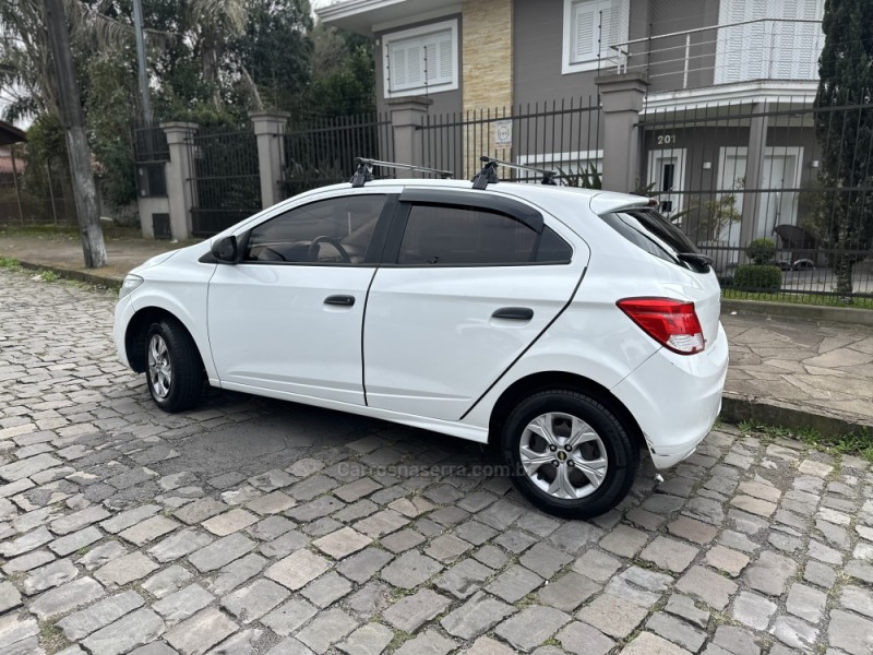 ONIX 1.0 MPFI LS 8V FLEX 4P MANUAL - 2015 - CAXIAS DO SUL