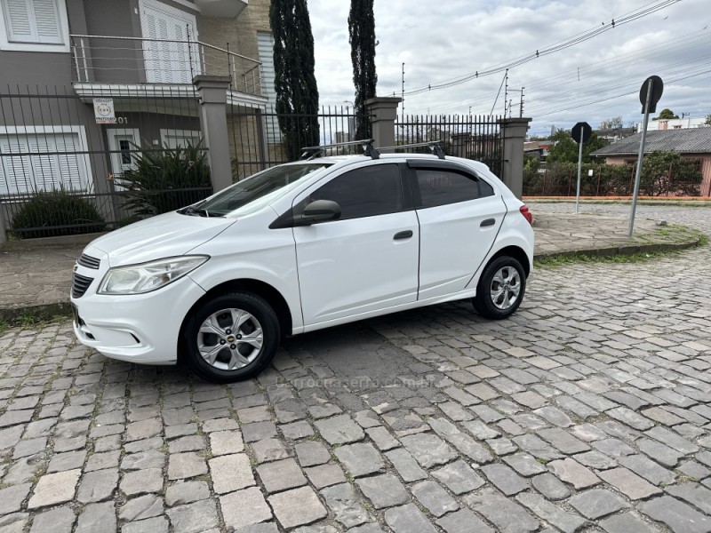 ONIX 1.0 MPFI LS 8V FLEX 4P MANUAL - 2015 - CAXIAS DO SUL