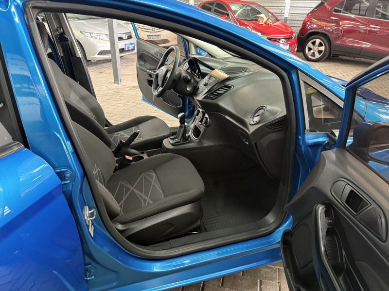 FIESTA 1.5 SE HATCH 16V FLEX 4P MANUAL - 2015 - CAXIAS DO SUL