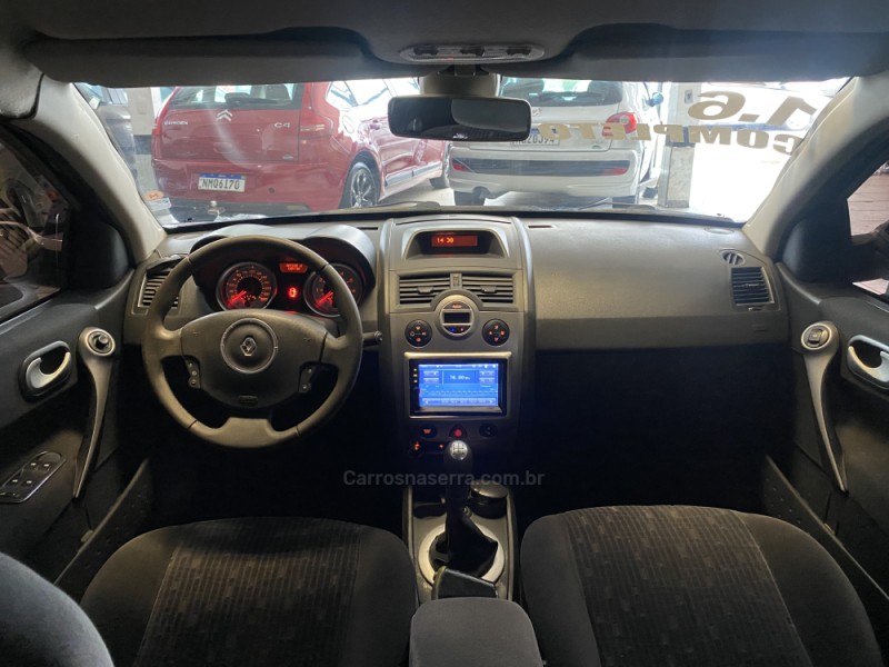 MÉGANE 1.6 DYNAMIQUE GRAND TOUR 16V FLEX 4P MANUAL - 2013 - CAXIAS DO SUL