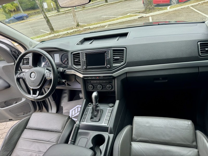 AMAROK 2.0 HIGHLINE 4X4 CD 16V TURBO INTERCOOLER DIESEL 4P AUTOMÁTICO - 2017 - CAXIAS DO SUL