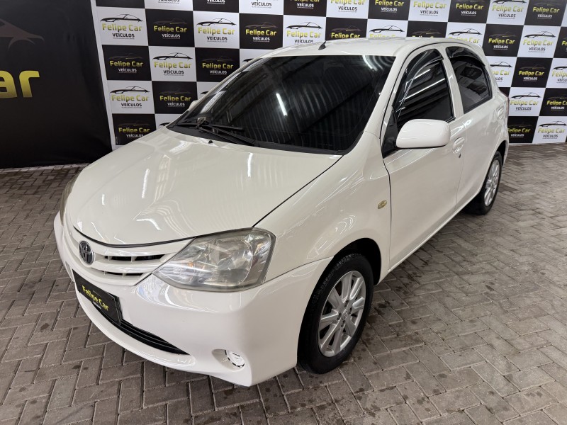 etios 1.3 xs 16v flex 4p manual 2013 caxias do sul