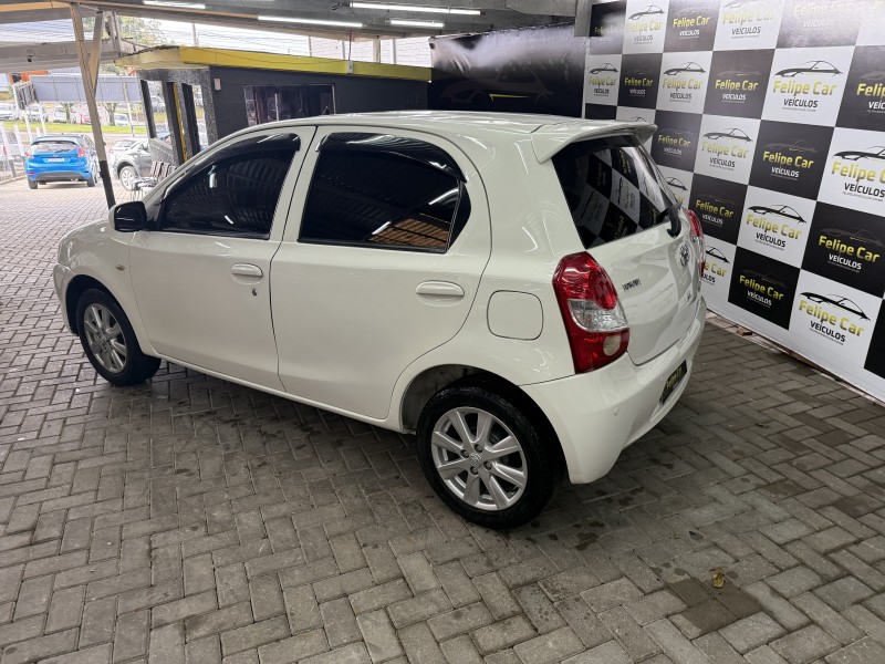 ETIOS 1.3 XS 16V FLEX 4P MANUAL - 2013 - CAXIAS DO SUL