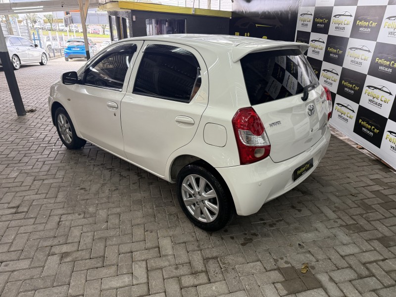 ETIOS 1.3 XS 16V FLEX 4P MANUAL - 2013 - CAXIAS DO SUL