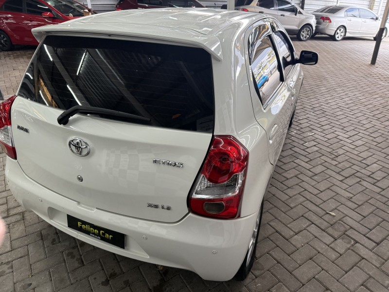 ETIOS 1.3 XS 16V FLEX 4P MANUAL - 2013 - CAXIAS DO SUL