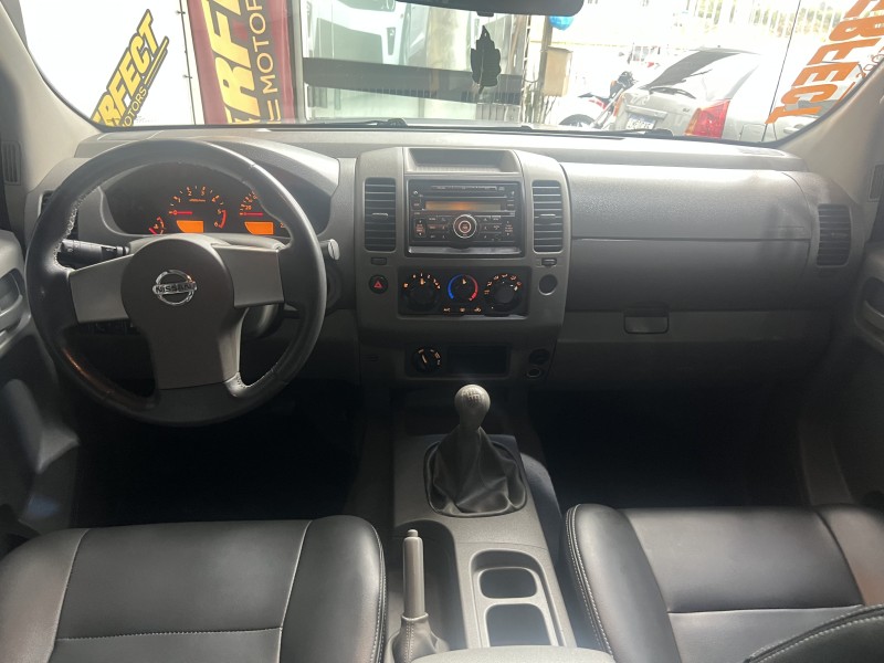 FRONTIER 2.5 SE 4X4 CD TURBO ELETRONIC DIESEL 4P MANUAL - 2009 - PORTãO