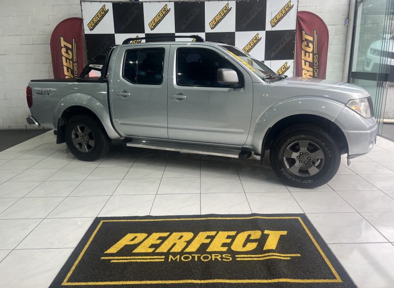 FRONTIER 2.5 SE 4X4 CD TURBO ELETRONIC DIESEL 4P MANUAL - 2009 - PORTãO
