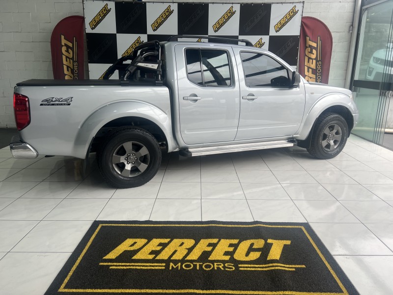 FRONTIER 2.5 SE 4X4 CD TURBO ELETRONIC DIESEL 4P MANUAL - 2009 - PORTãO