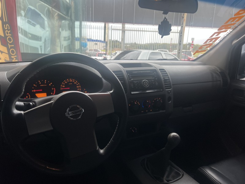 FRONTIER 2.5 SE 4X4 CD TURBO ELETRONIC DIESEL 4P MANUAL - 2009 - PORTãO