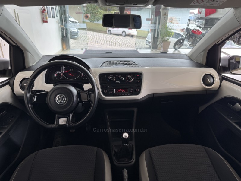 UP 1.0 TSI CROSS 12V FLEX 4P MANUAL - 2017 - FLORES DA CUNHA