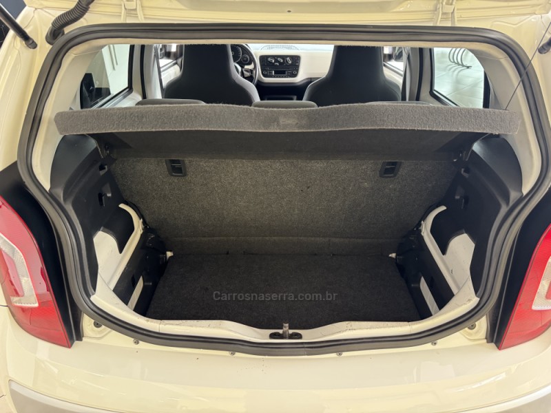 UP 1.0 TSI CROSS 12V FLEX 4P MANUAL - 2017 - FLORES DA CUNHA