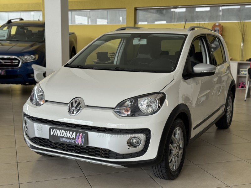UP 1.0 TSI CROSS 12V FLEX 4P MANUAL - 2017 - FLORES DA CUNHA