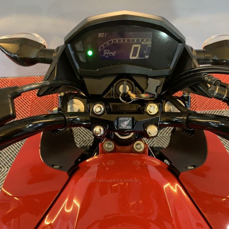 CB 250F TWISTER CBS - 2017 - PORTãO