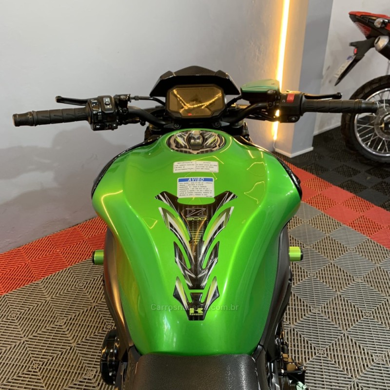 Z900  - 2021 - PORTãO