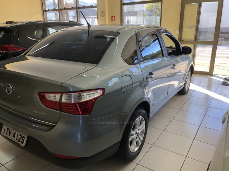 GRAND SIENA 1.4 MPI ATTRACTIVE 8V FLEX 4P MANUAL - 2013 - FARROUPILHA