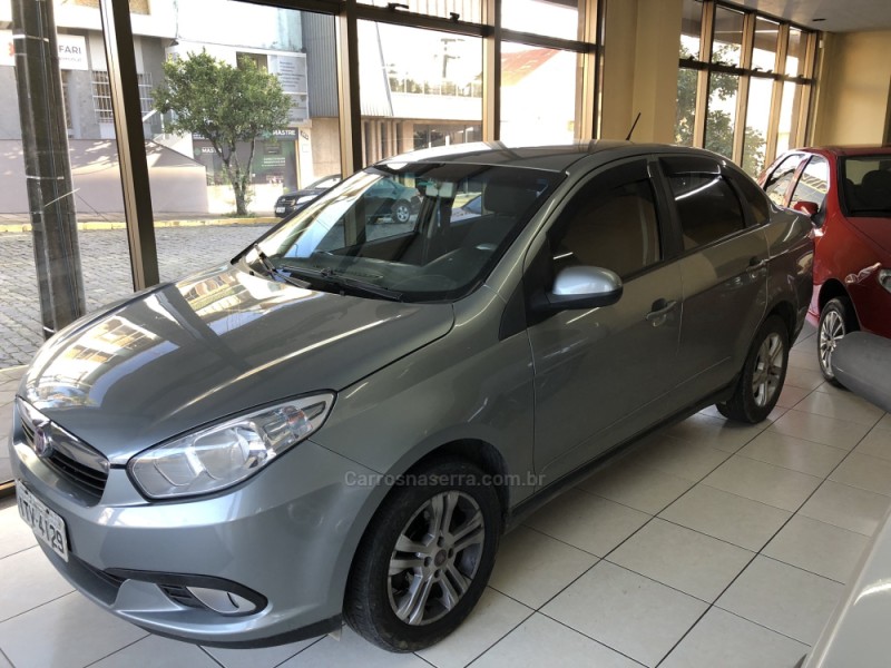 GRAND SIENA 1.4 MPI ATTRACTIVE 8V FLEX 4P MANUAL - 2013 - FARROUPILHA