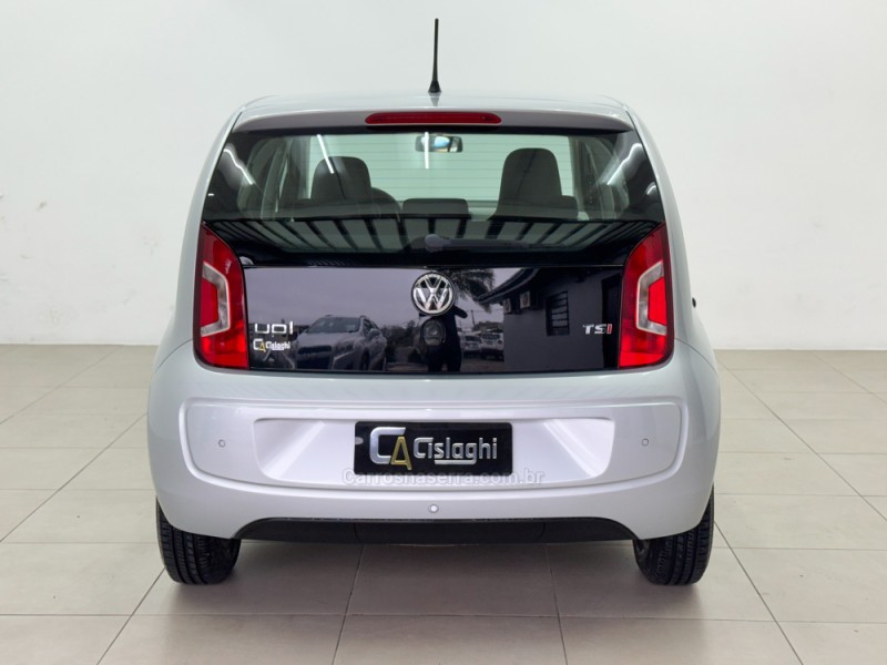 UP 1.0 TSI MOVE UP 12V FLEX 4P MANUAL - 2017 - CARLOS BARBOSA