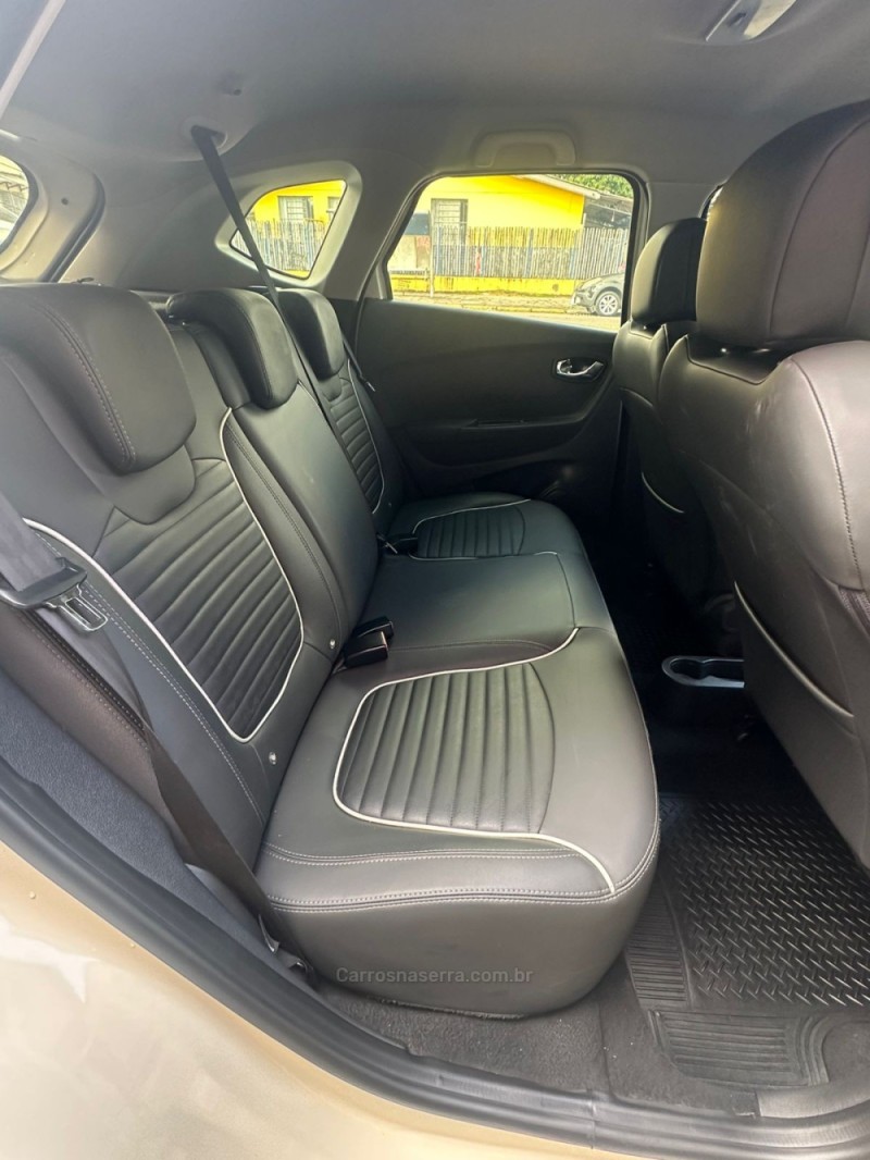 CAPTUR 1.6 16V FLEX INTENSE AUTOMÁTICO - 2019 - PAROBé