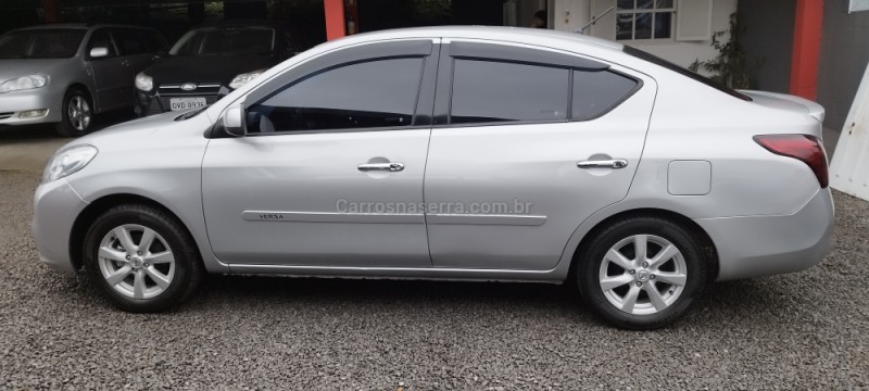 VERSA 1.6 16V FLEX SL 4P MANUAL - 2014 - FARROUPILHA