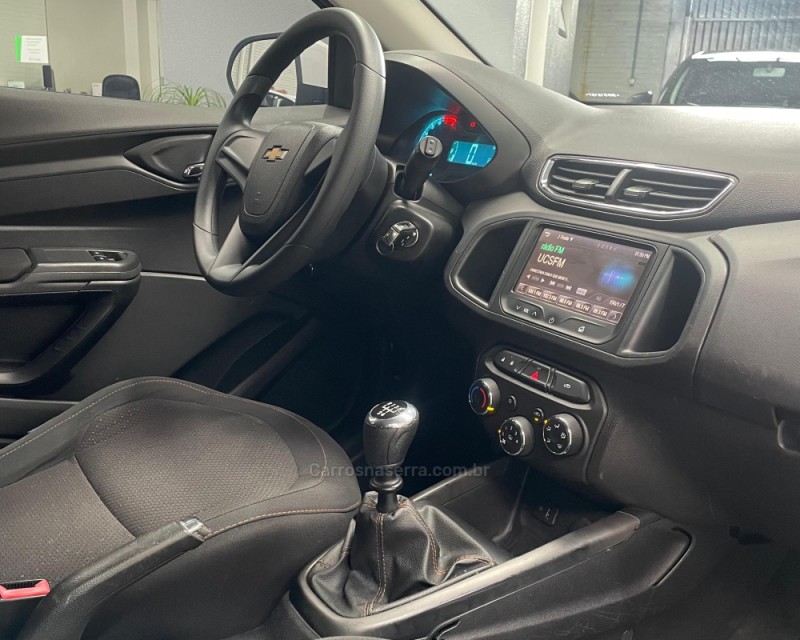ONIX 1.4 MPFI LT 8V FLEX 4P MANUAL - 2014 - VACARIA