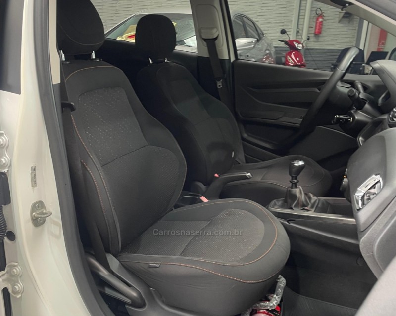 ONIX 1.4 MPFI LT 8V FLEX 4P MANUAL - 2014 - VACARIA