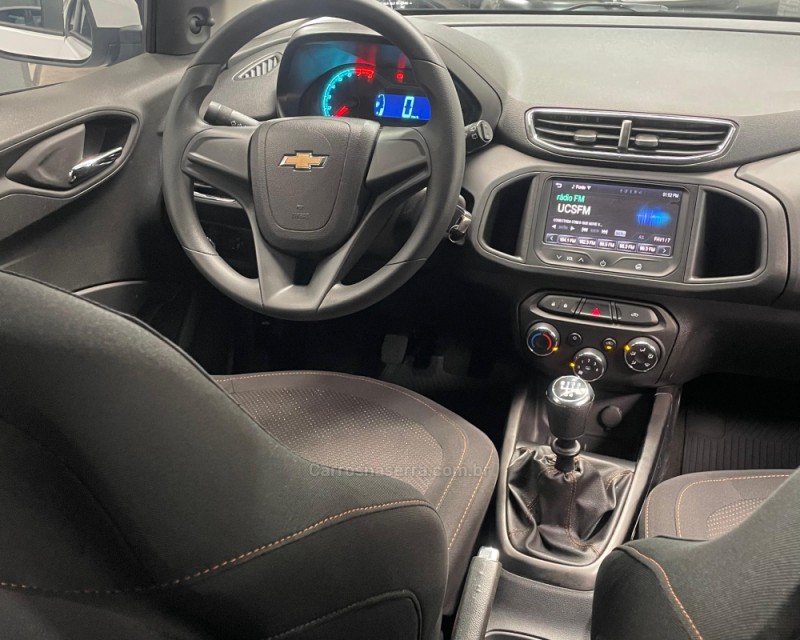 ONIX 1.4 MPFI LT 8V FLEX 4P MANUAL - 2014 - VACARIA