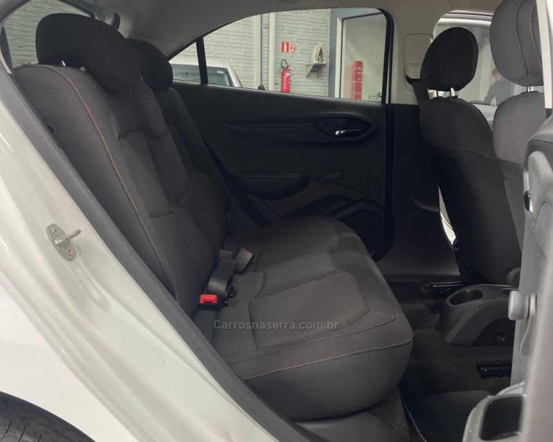 ONIX 1.4 MPFI LT 8V FLEX 4P MANUAL - 2014 - VACARIA