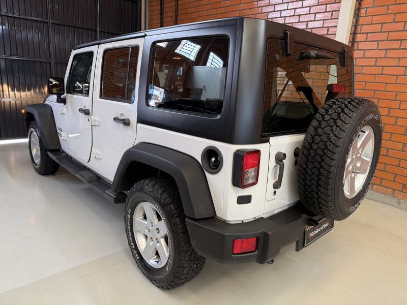 WRANGLER 3.6 UNLIMITED SAHARA V6 24V GASOLINA 4P AUTOMÁTICO - 2015 - BENTO GONçALVES