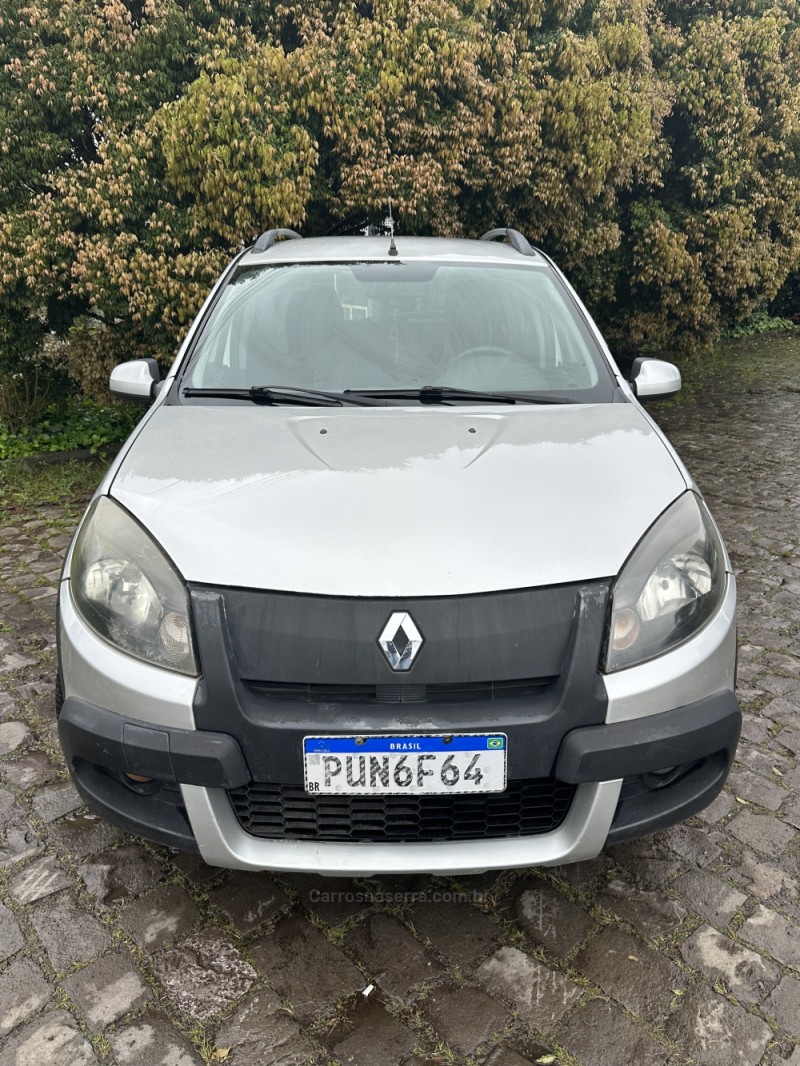 SANDERO 1.6 STEPWAY 8V FLEX 4P MANUAL - 2014 - CAXIAS DO SUL