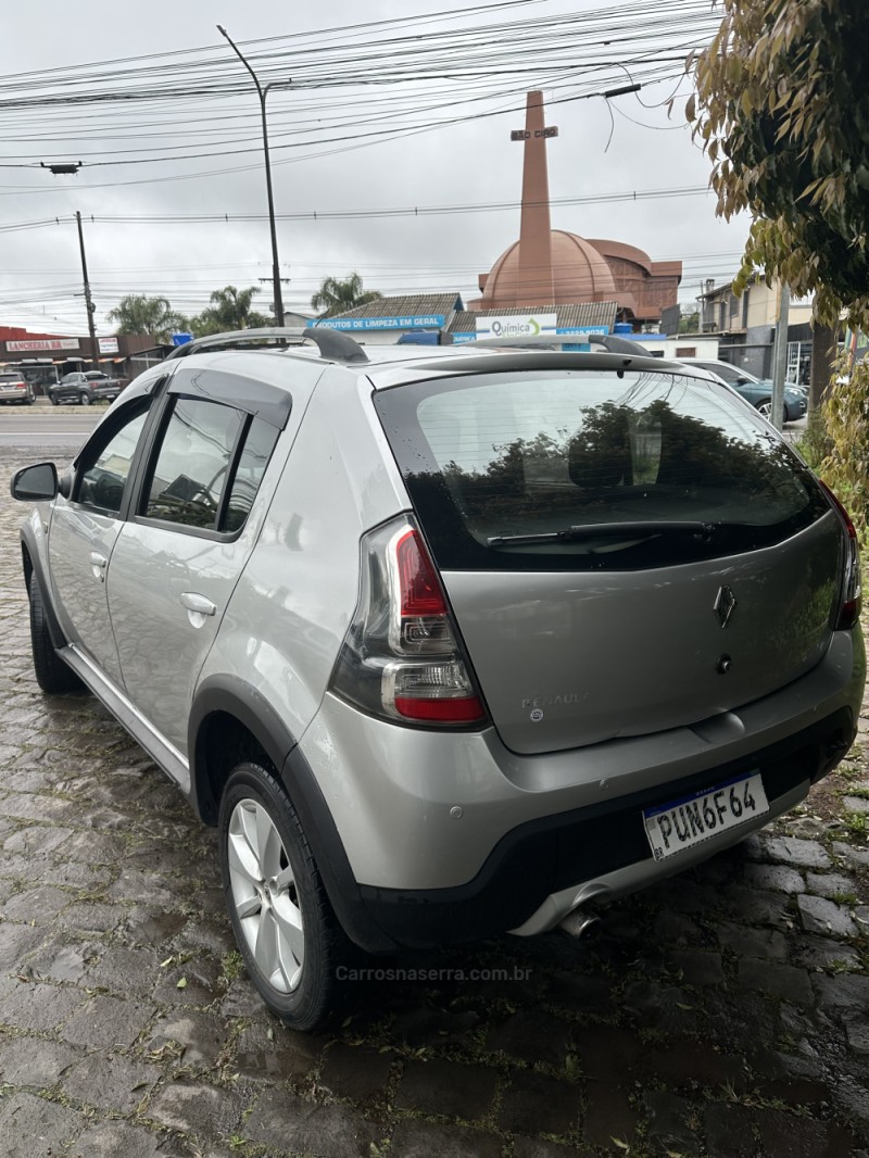 SANDERO 1.6 STEPWAY 8V FLEX 4P MANUAL - 2014 - CAXIAS DO SUL