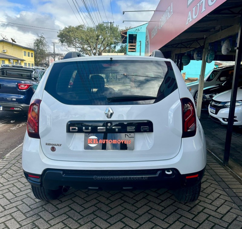 DUSTER 1.6 EXPRESSION 4X2 16V FLEX 4P MANUAL - 2017 - PAROBé