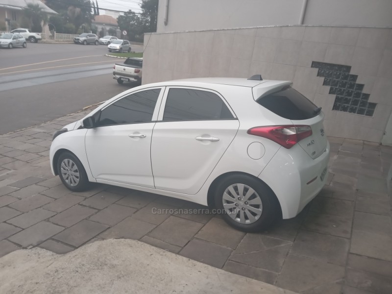 HB20 1.0 COMFORT PLUS 12V FLEX 4P MANUAL - 2013 - GARIBALDI