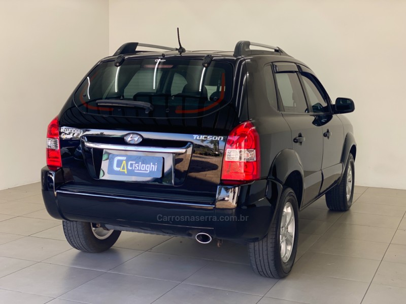 TUCSON 2.0 MPFI GLS 16V 143CV 2WD GASOLINA 4P AUTOMÁTICO - 2013 - CARLOS BARBOSA