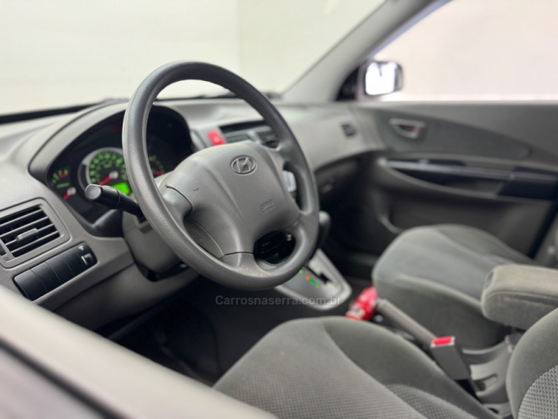 TUCSON 2.0 MPFI GLS 16V 143CV 2WD GASOLINA 4P AUTOMÁTICO - 2013 - CARLOS BARBOSA