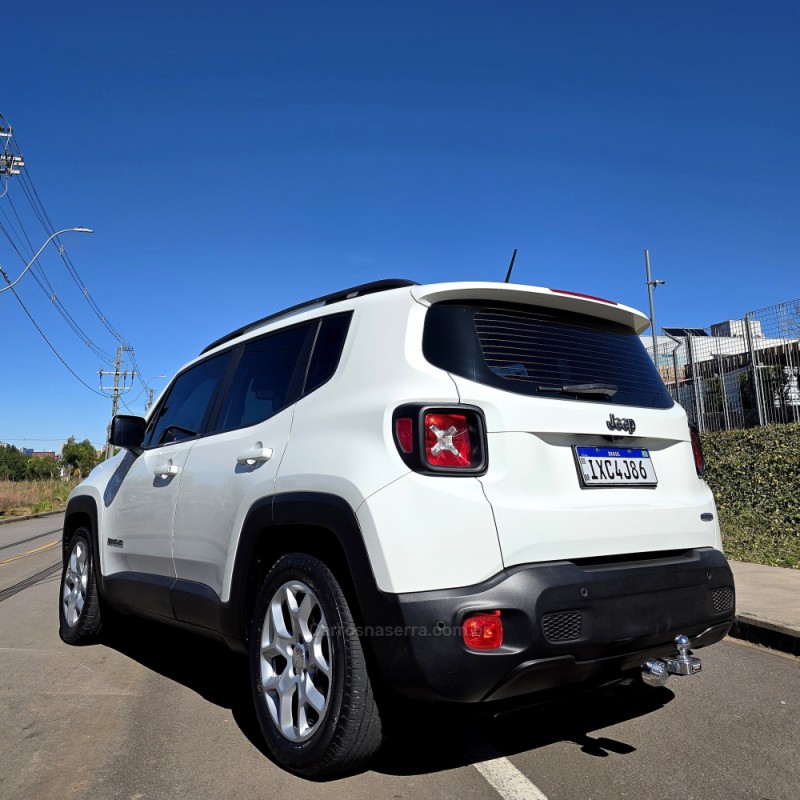 RENEGADE 1.8 16V FLEX LONGITUDE 4P AUTOMÁTICO - 2016 - CAXIAS DO SUL