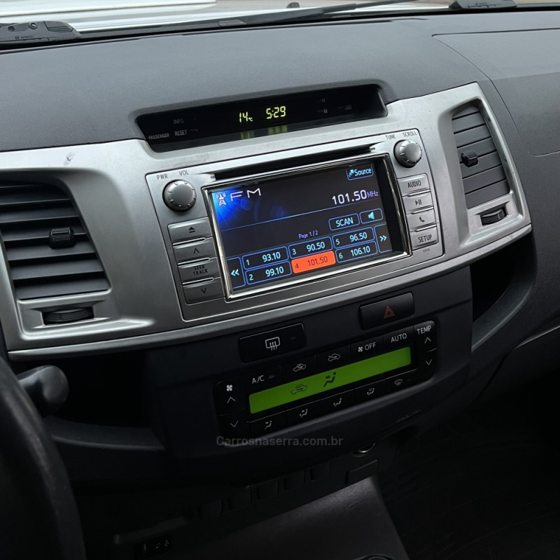 HILUX 3.0 SRV 4X4 CD 16V TURBO INTERCOOLER DIESEL 4P AUTOMÁTICO - 2012 - VACARIA