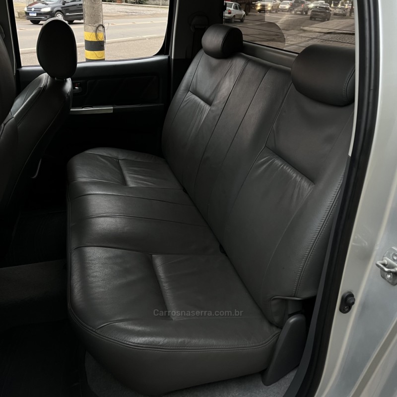 HILUX 3.0 SRV 4X4 CD 16V TURBO INTERCOOLER DIESEL 4P AUTOMÁTICO - 2012 - VACARIA