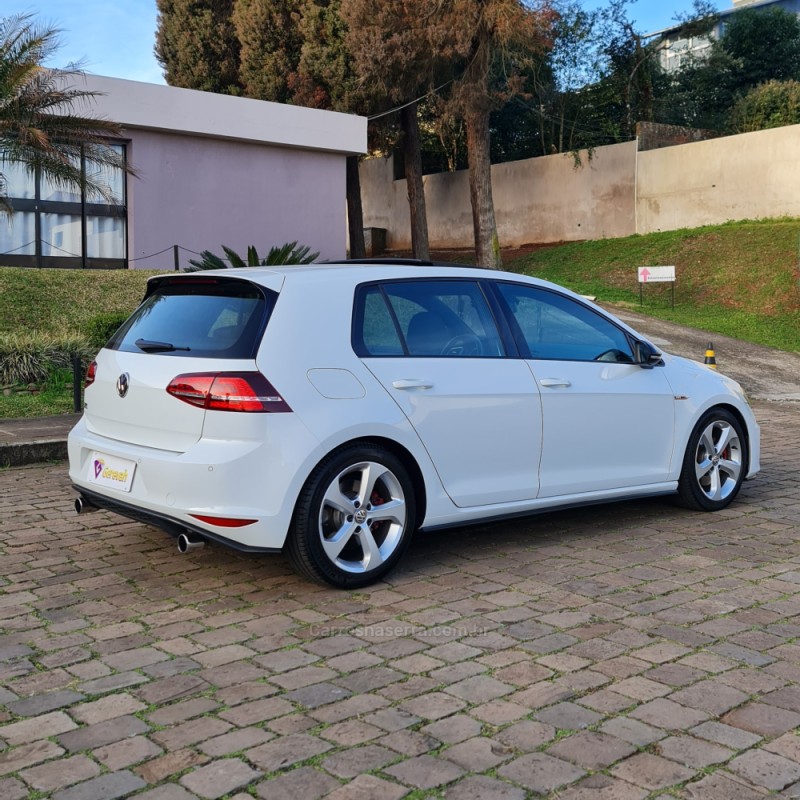GOLF 2.0 MI GTI 8V GASOLINA 2P MANUAL - 2015 - LAGOA VERMELHA